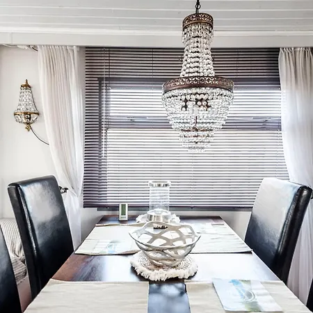 Chalet Family With Terrace And Parking